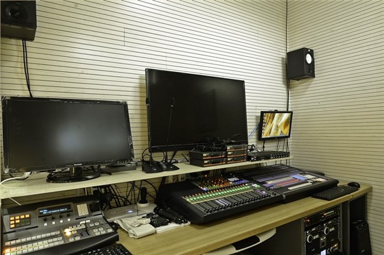 安樂(lè)幼兒園 JBL STX815M+STX818S音箱多功能廳項(xiàng)目