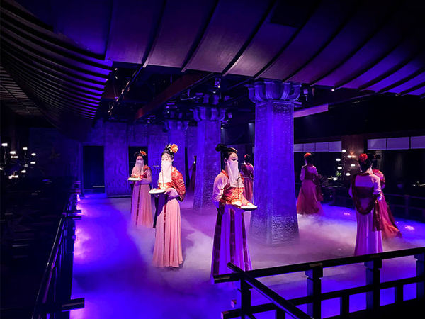 lynx音響室內(nèi)演出工程-北京宮宴餐廳室內(nèi)景觀演出